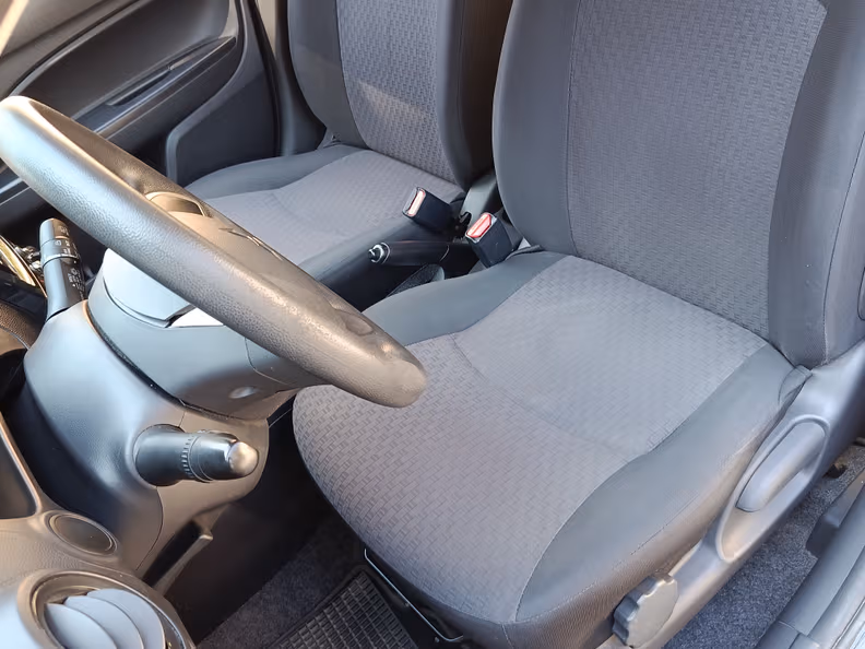 Mitsubishi Space Star - 11