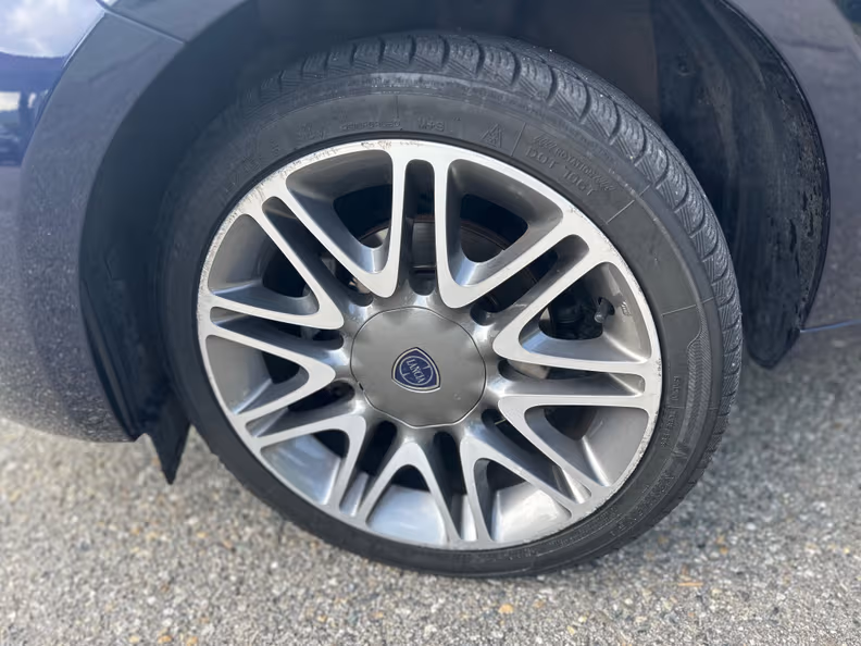 Lancia Ypsilon - 40