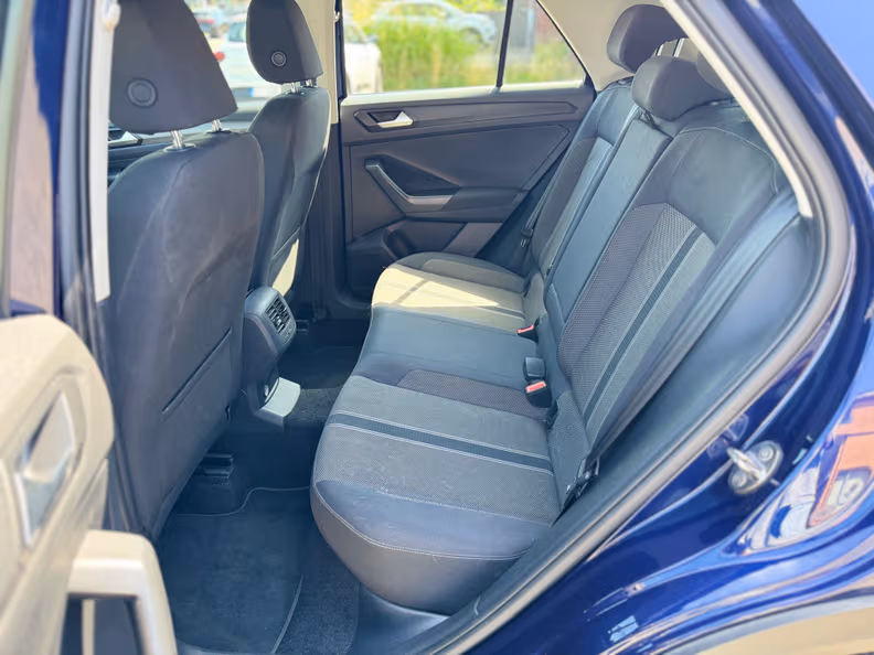 Volkswagen T-ROC - 23