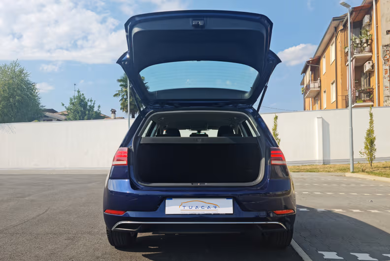 Volkswagen Golf - 13