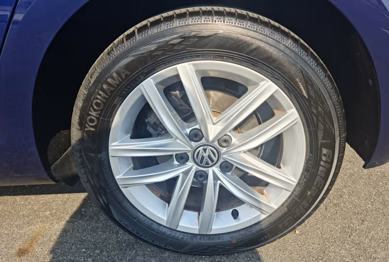 Volkswagen Golf - 15