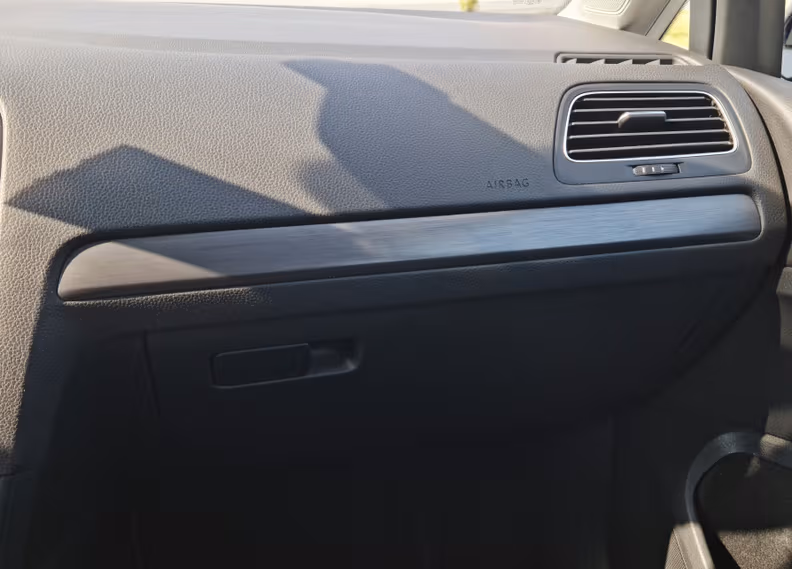Volkswagen Golf - 26