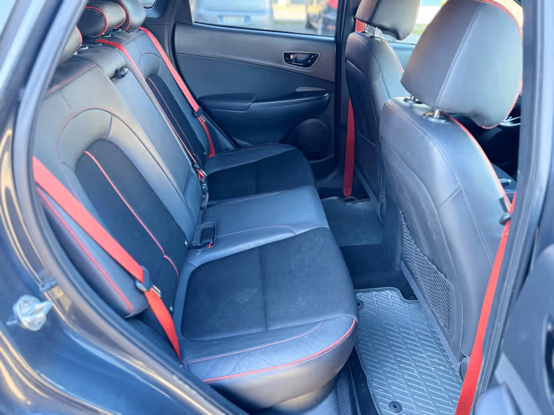 Hyundai Kona - 23