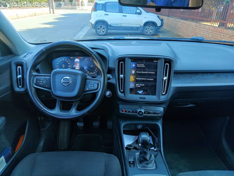 Volvo XC40 - 35