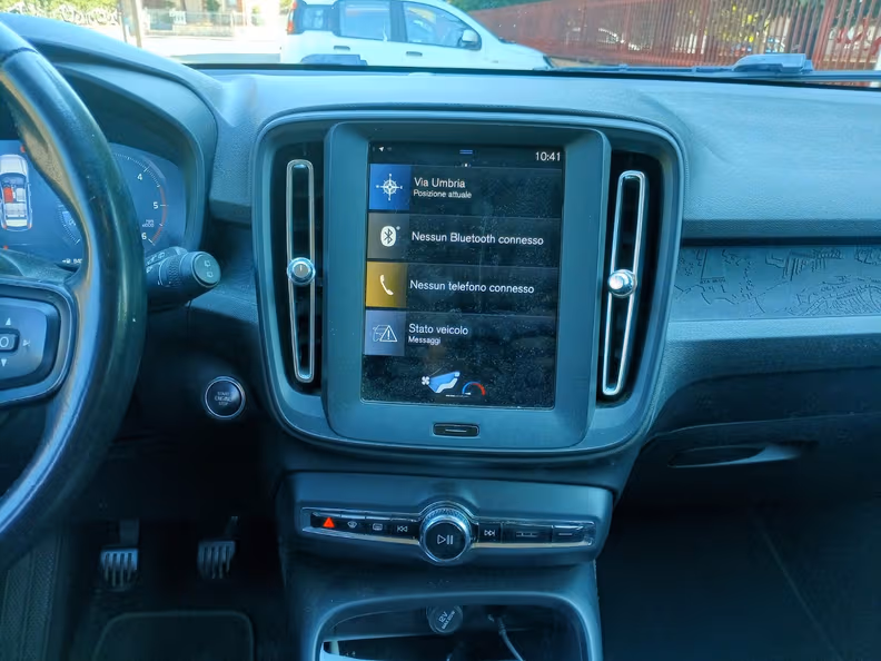 Volvo XC40 - 37