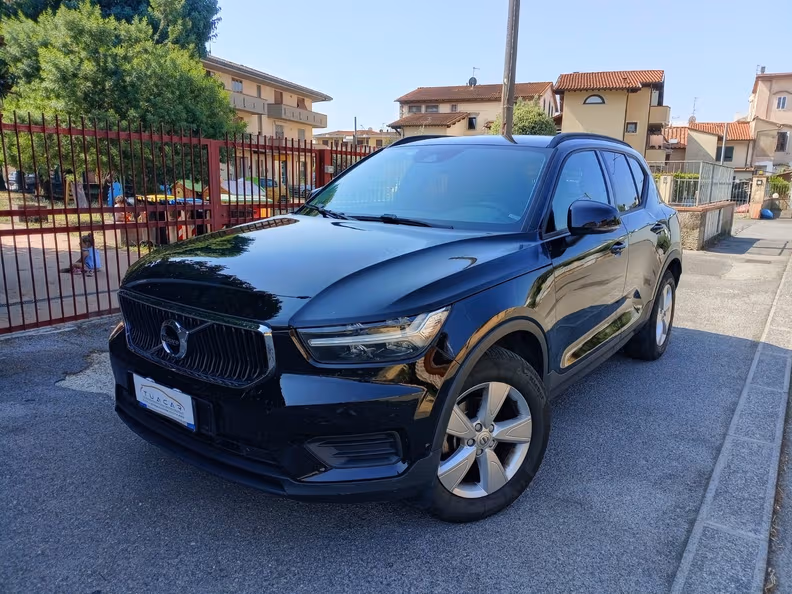Volvo XC40 - 1
