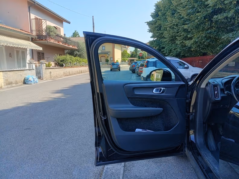 Volvo XC40 - 25