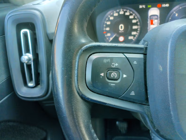 Volvo XC40 - 33