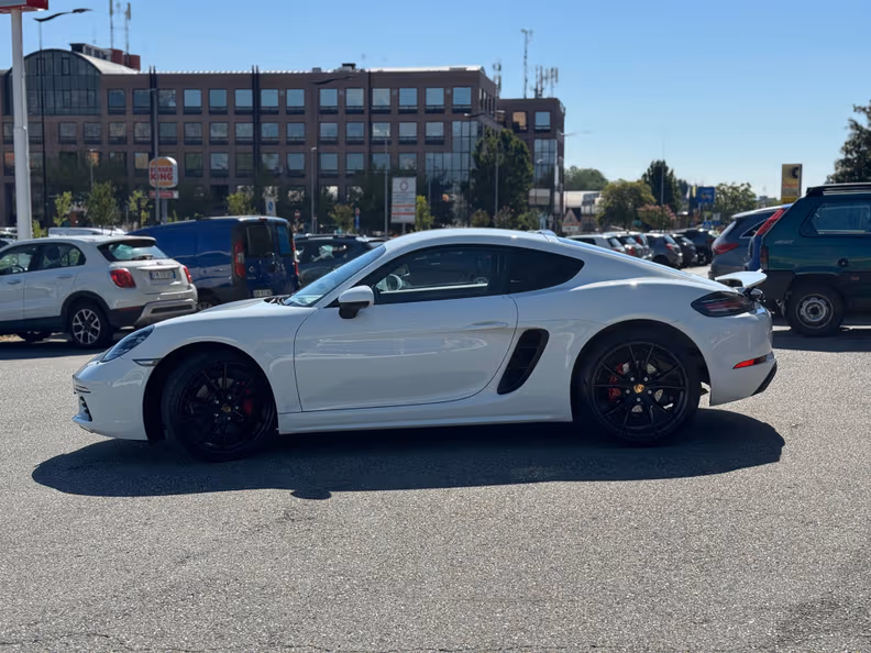 Porsche Cayman / 718 Cayman - 42