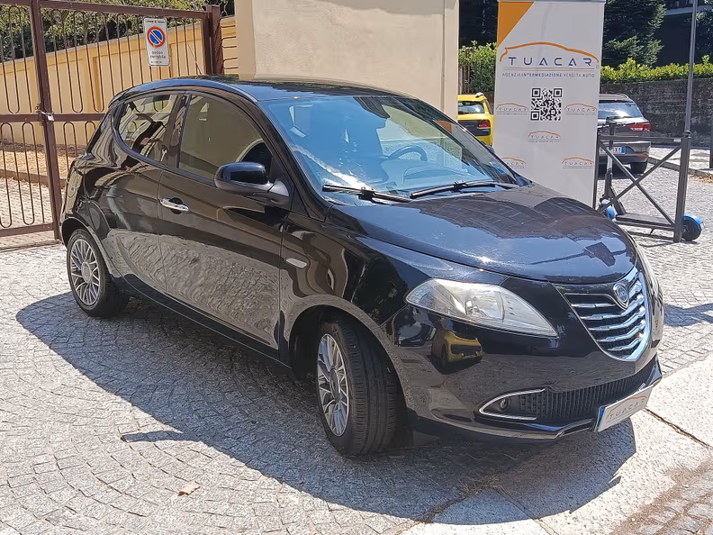 Lancia Ypsilon - 3