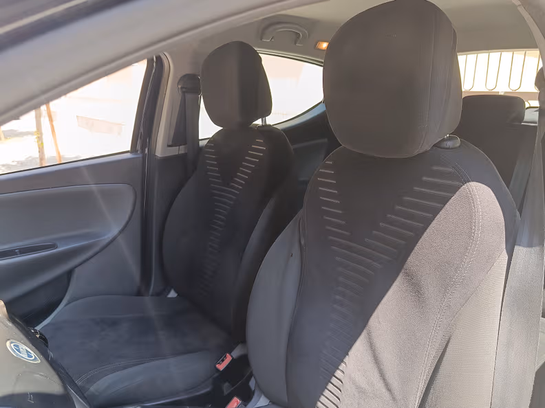 Lancia Ypsilon - 13