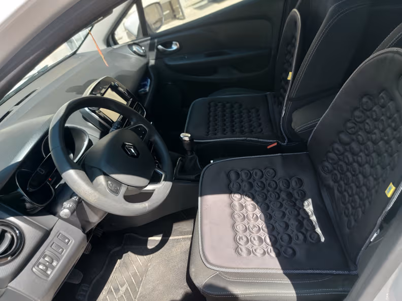 Renault Clio - 12