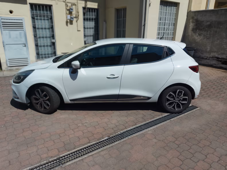 Renault Clio - 8