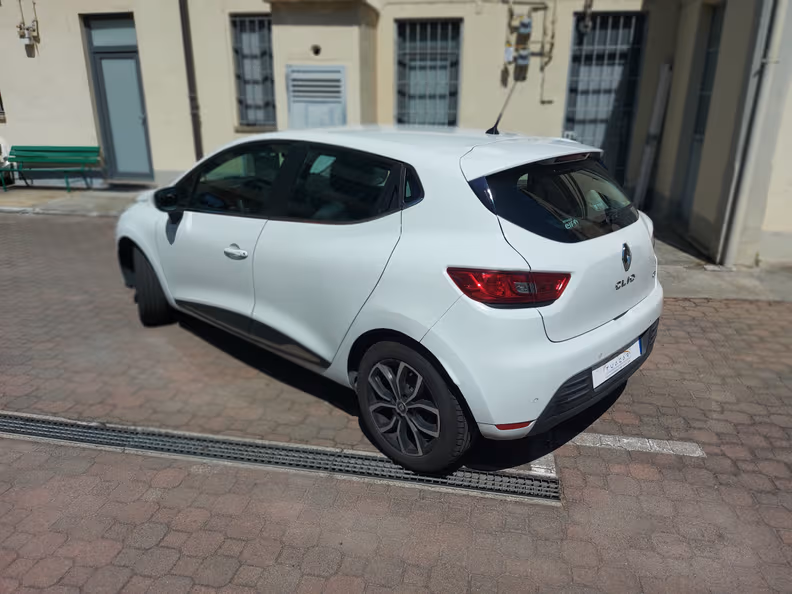 Renault Clio - 7