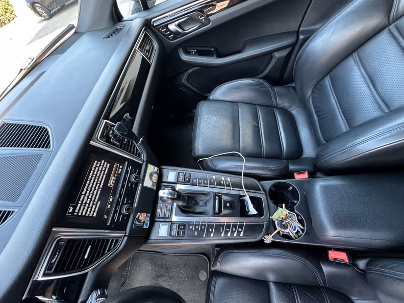 Porsche Macan - 16