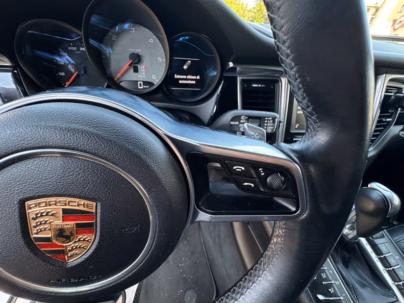 Porsche Macan - 15