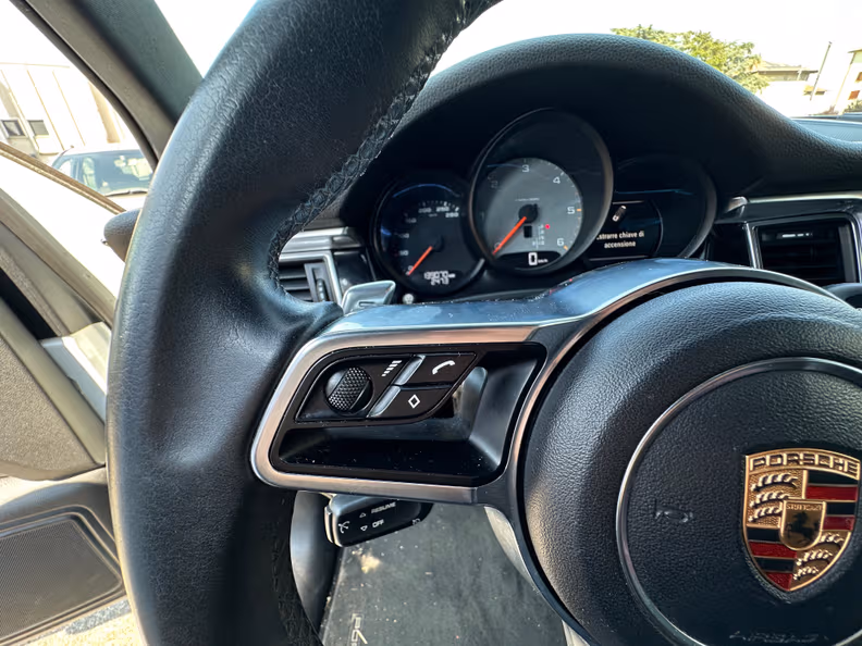 Porsche Macan - 14