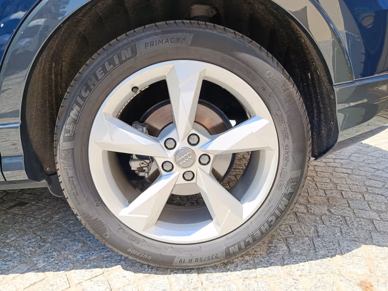 Audi Q3 - 45