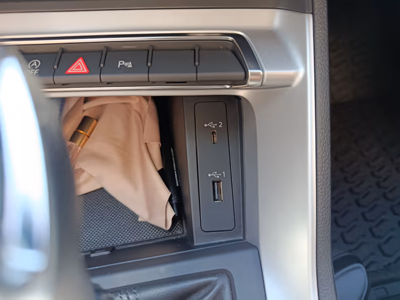 Audi Q3 - 21