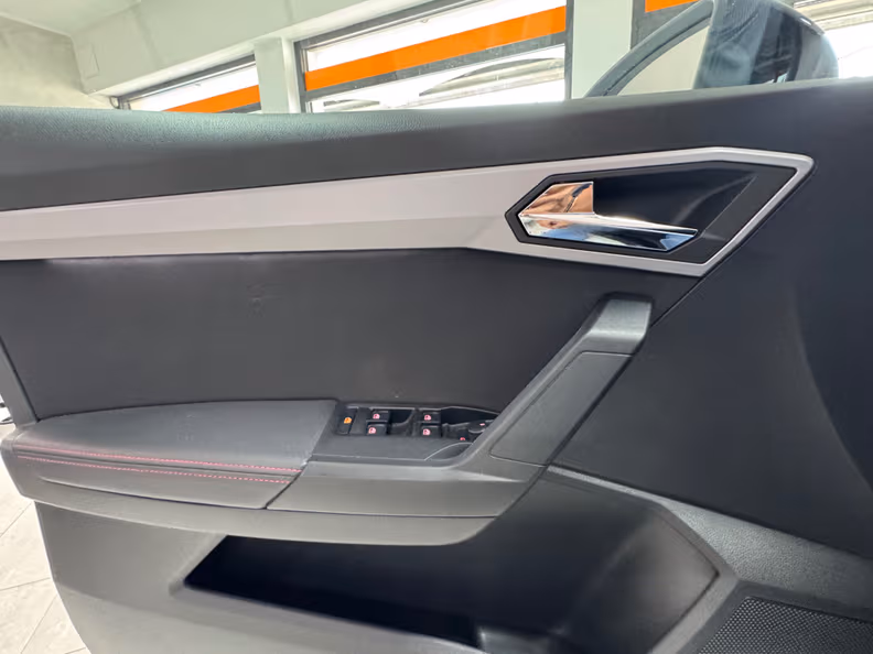 Seat Arona - 12