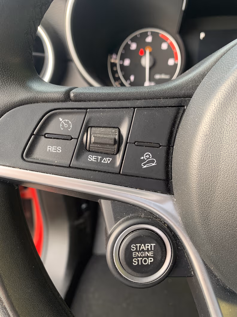 Alfa Romeo Stelvio - 22