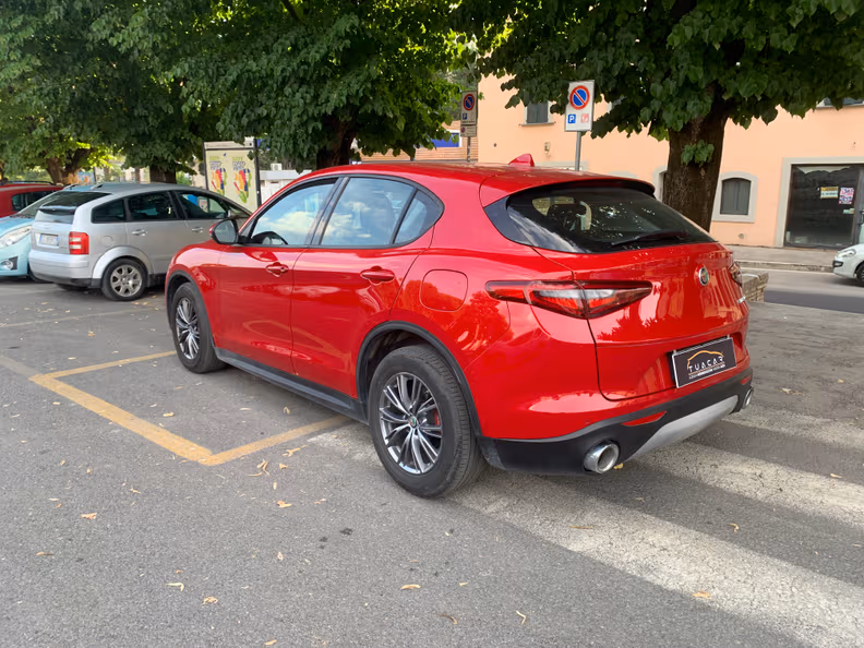 Alfa Romeo Stelvio - 4