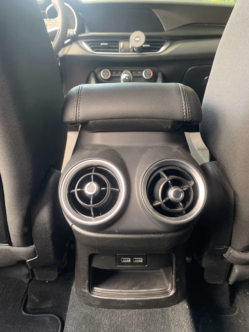 Alfa Romeo Stelvio - 36