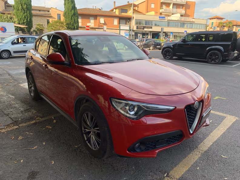 Alfa Romeo Stelvio - 10