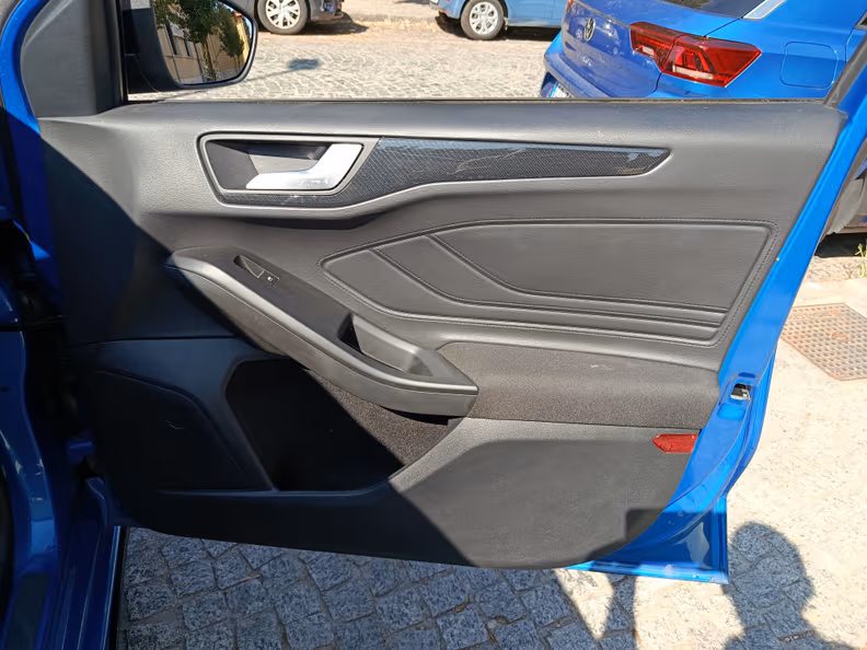 Ford Focus - 34