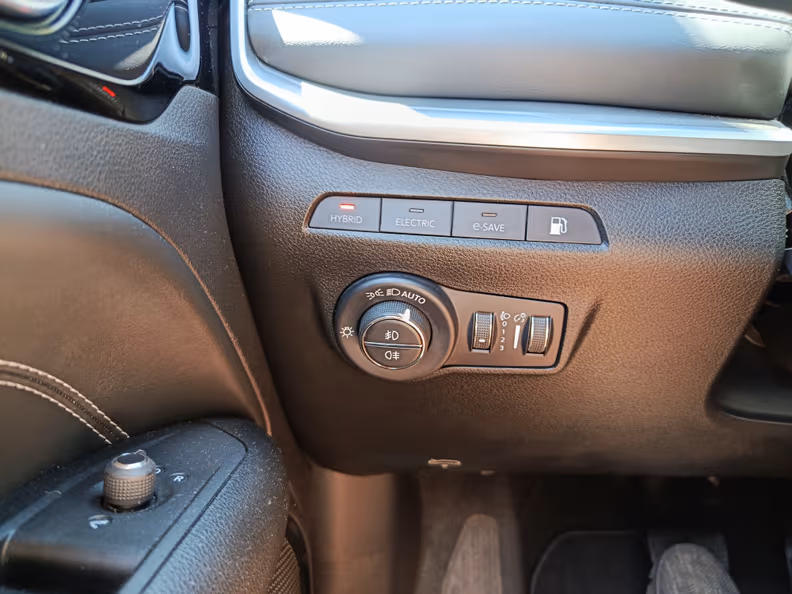 Jeep Compass - 22