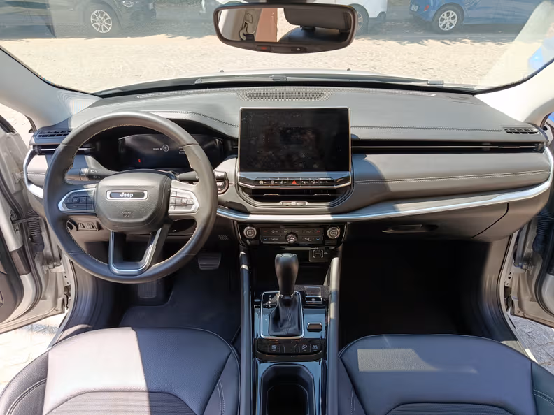 Jeep Compass - 39
