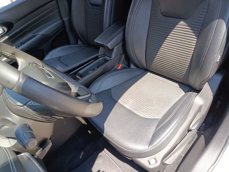Jeep Compass - 13