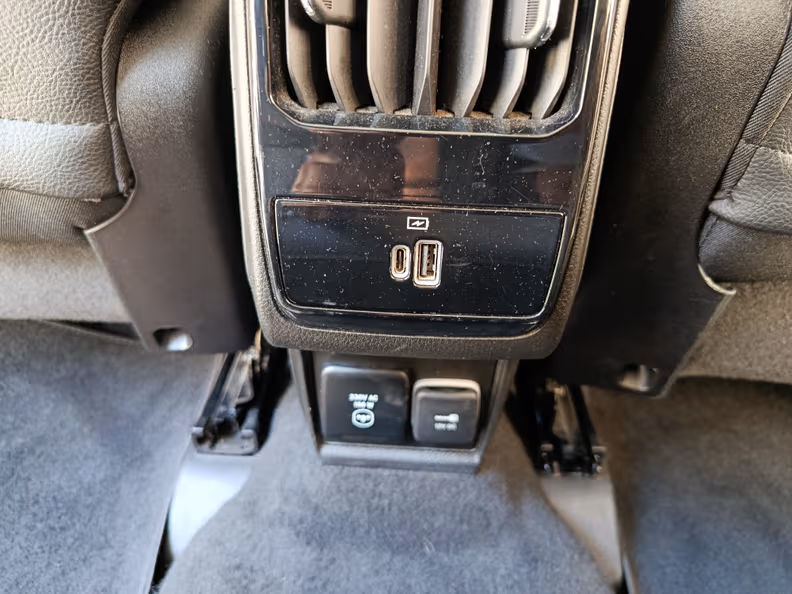 Jeep Compass - 37