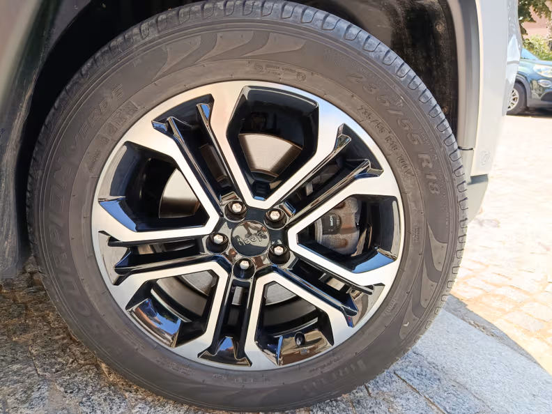 Jeep Compass - 49