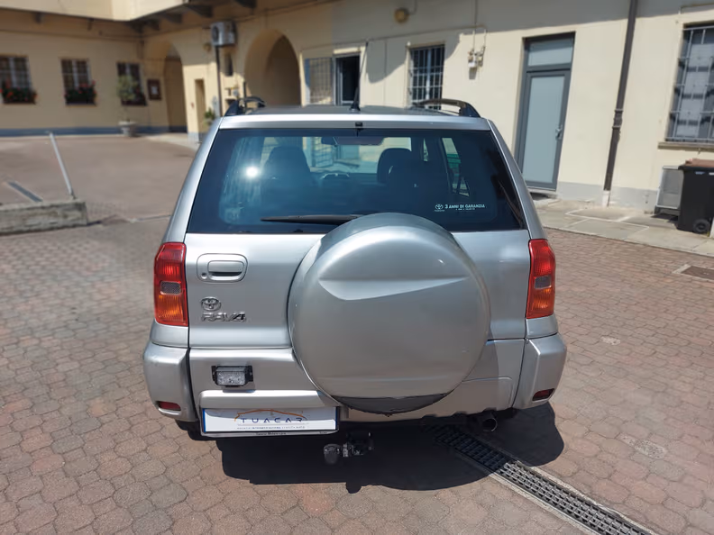Toyota RAV 4 - 6