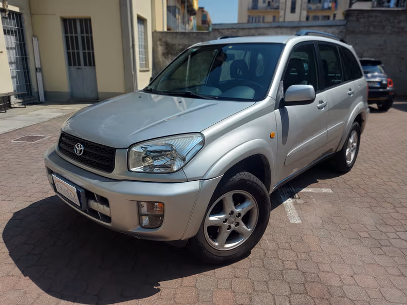 Toyota RAV 4 - 1