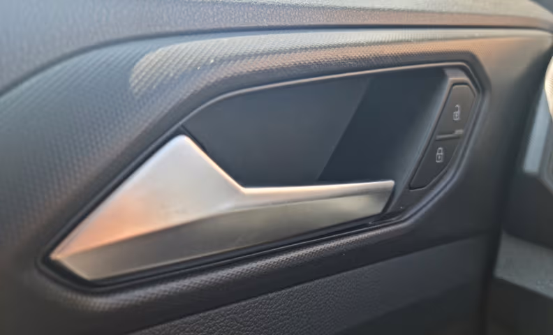Volkswagen T-Cross - 28