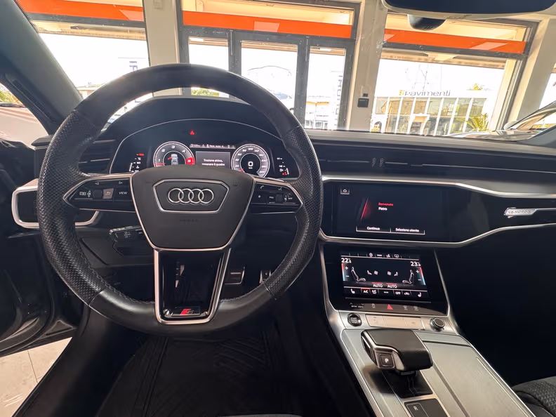 Audi A7 - 8