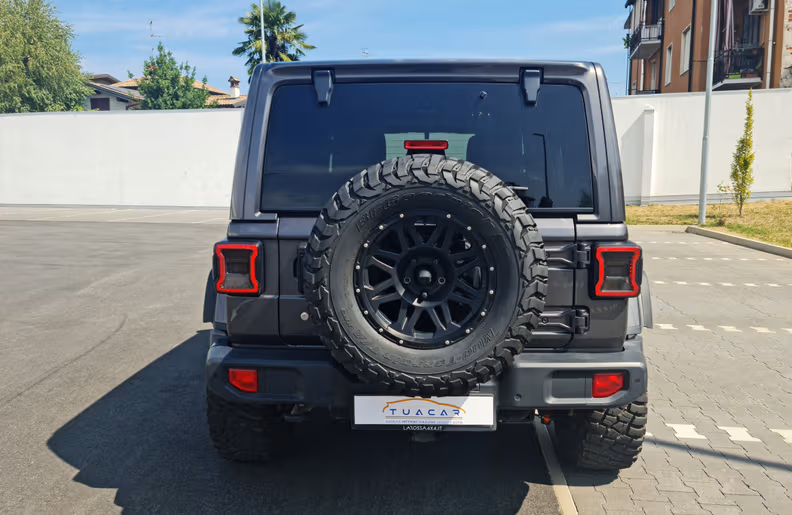 Jeep Wrangler - 6