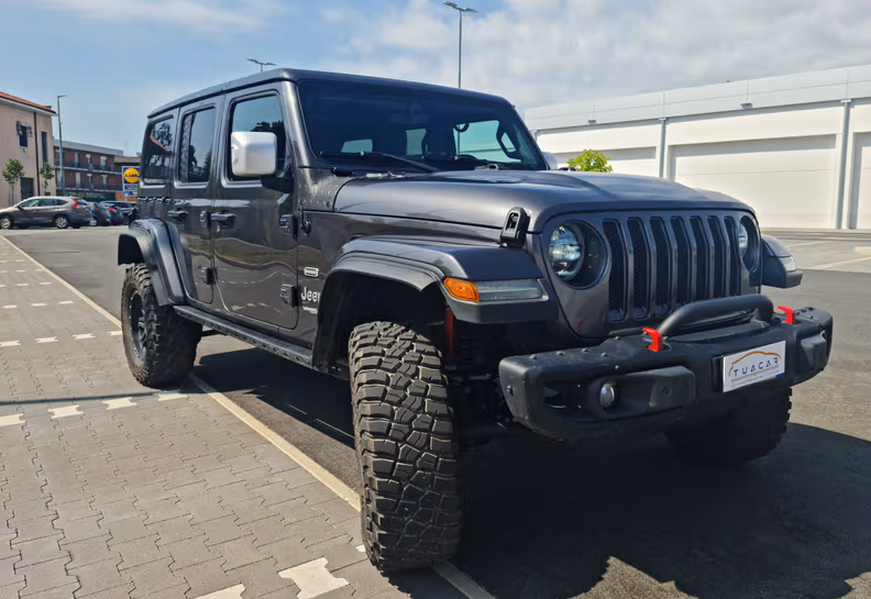 Jeep Wrangler - 3