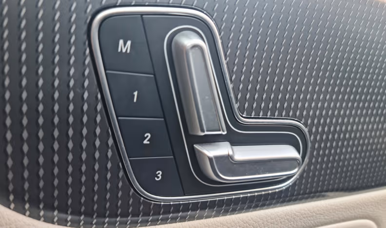 Mercedes-Benz GLA-Class - 21