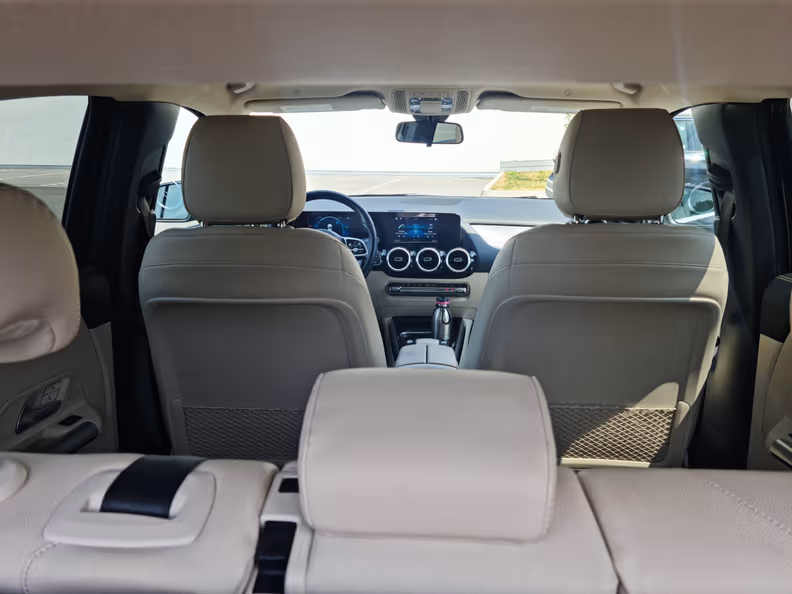 Mercedes-Benz GLA-Class - 52