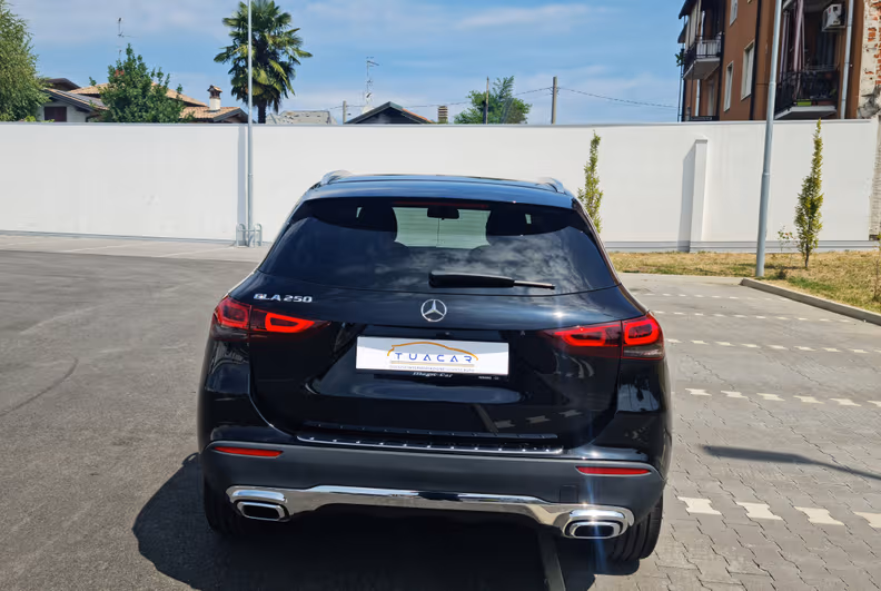Mercedes-Benz GLA-Class - 8