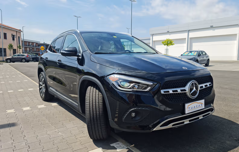 Mercedes-Benz GLA-Class - 4