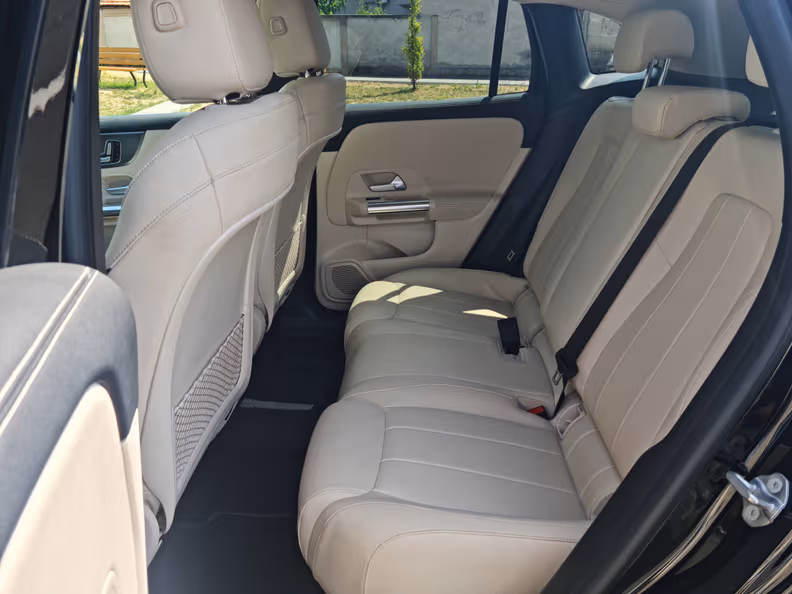 Mercedes-Benz GLA-Class - 50