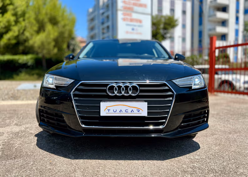Audi A4 - 4
