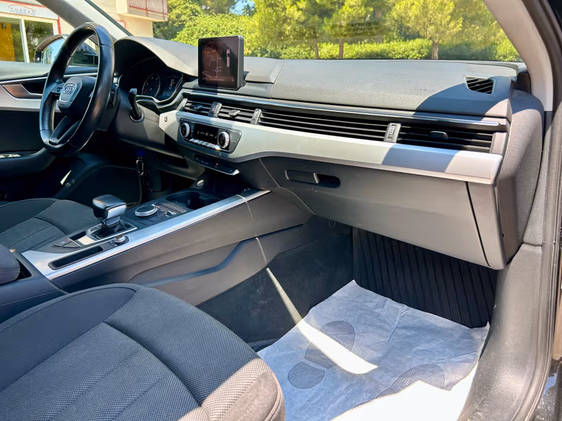 Audi A4 - 18