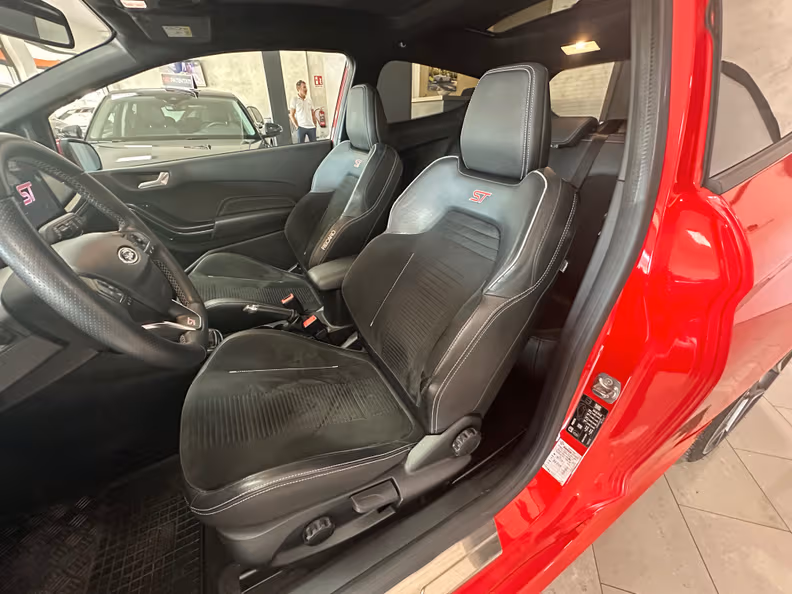 Ford Fiesta - 13