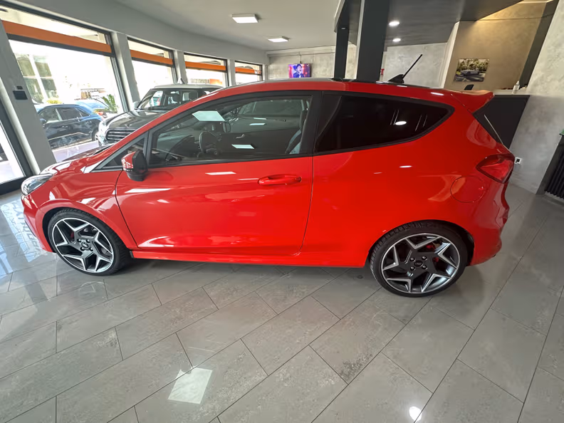 Ford Fiesta - 7