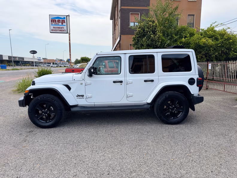 Jeep Wrangler - 2